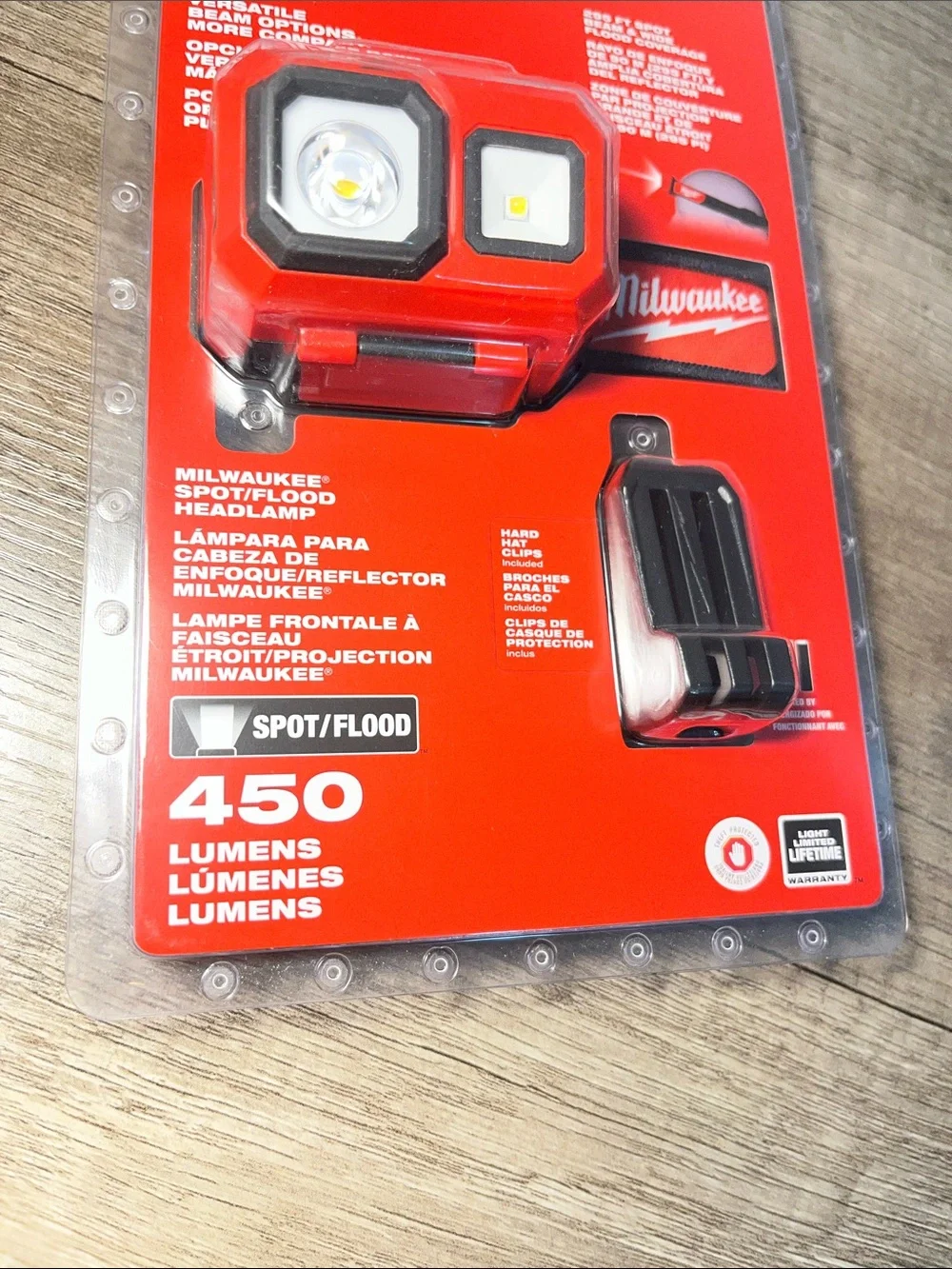 Milwaukee Red Spot/Flood Headlamp — Versatile 450 Lumens
